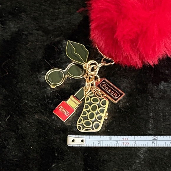 Stylish Gold and Black Keychain Bag Charm Accessory - Picture 8 of 11